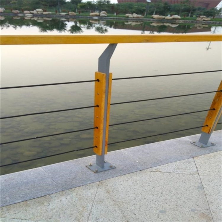 钢丝绳护栏